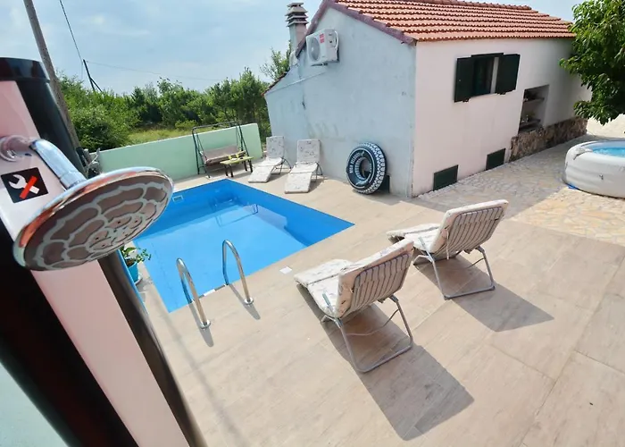 Kata Villa *