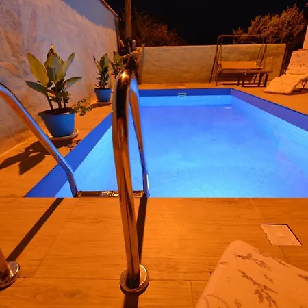Kata Villa Sicane